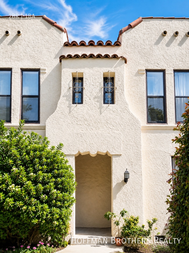 Building Photo - 4526 Edgewood Pl