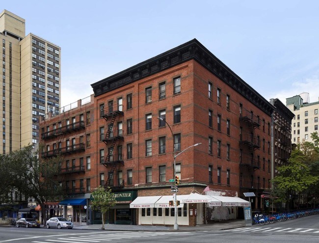 Building Photo - 1420-1422 Third Avenue