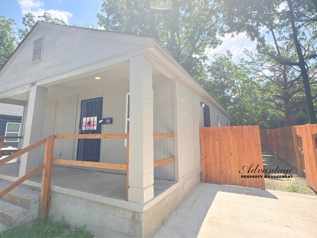 Building Photo - 2967 Forest Ave