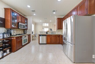 Building Photo - 1243 Glenwood Canyon Ln
