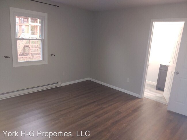 Foto del edificio - 3 br, 1 bath House - 7 Kingswood Drive