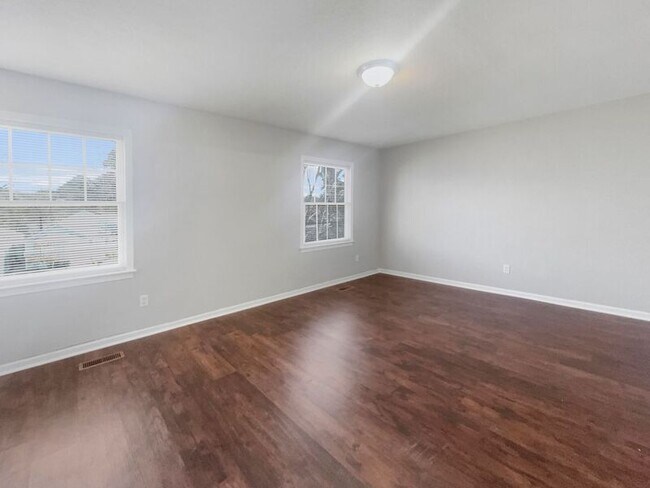 Foto del edificio - 3414 Kensington Ct