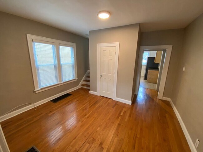 Foto del edificio - Indianola Ave 2567-2569 WACPM