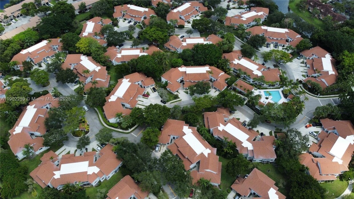 Foto principal - 9257 NW 9th Pl