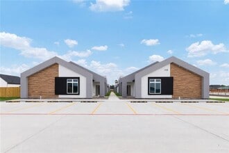 Building Photo - 14 TX-499 Loop