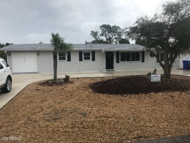Building Photo - 3 br, 2 bath House - 2990 10th St N