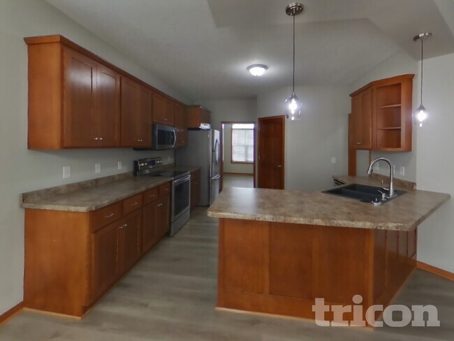 Building Photo - 2248 Longhorn Ln