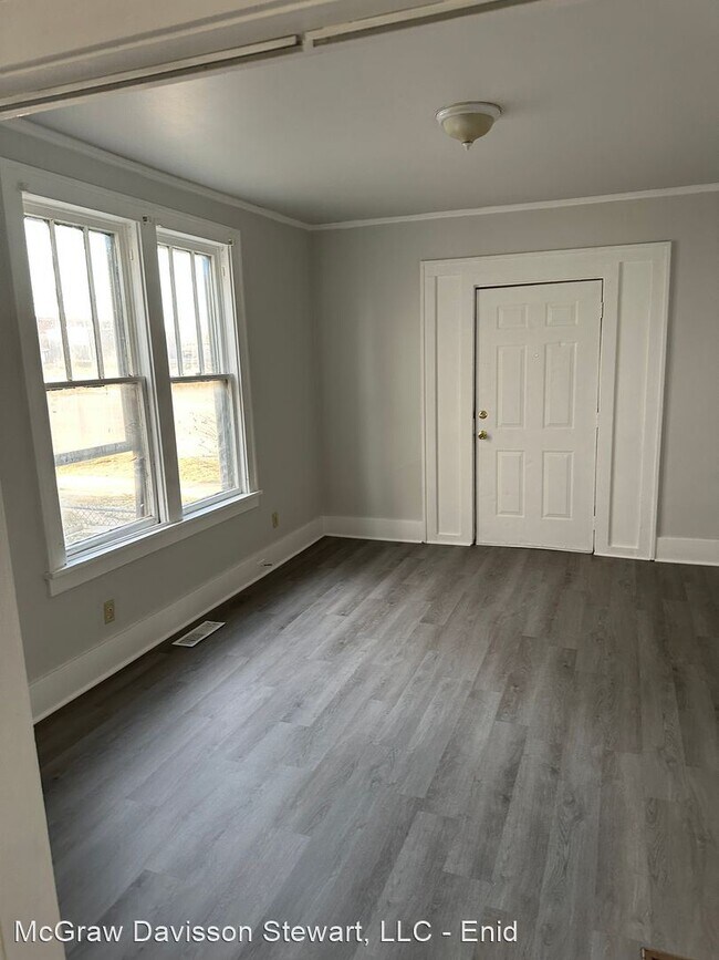 Building Photo - 1 br, 1 bath House - 405 E Broadway