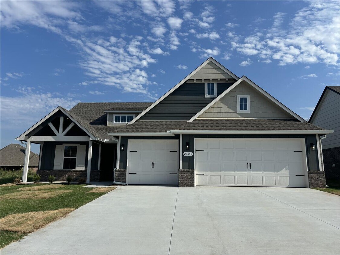 Foto principal - 23053 E 106th St S