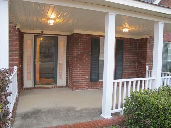 Foto del edificio - Spacious home in nice Evans neighborhood  ...