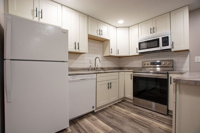 Photo - 114-116 38th St Apartment