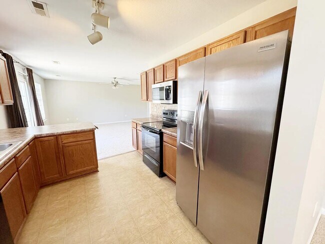 Foto del edificio - 606 Fountain Brook Ln