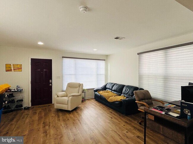 Foto del edificio - 273 4th Ave