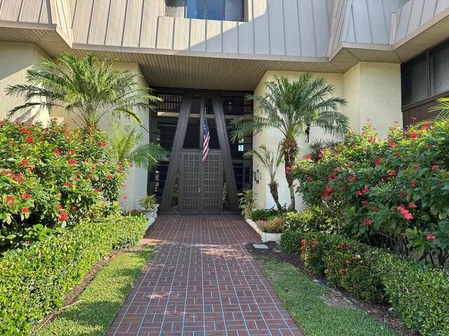 Foto del edificio - 1800 SE St Lucie Blvd