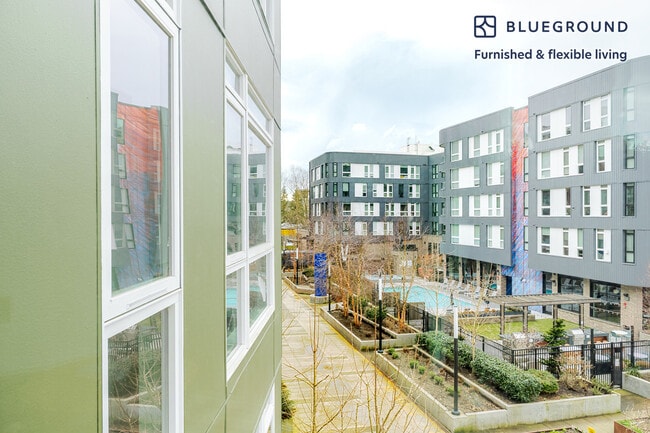 Building Photo - 17675 NE 69th Ct