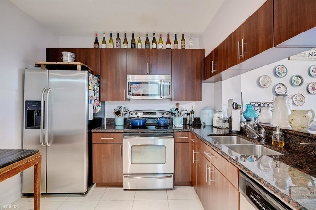 Building Photo - 2 br, 2 bath  - 4883 Pga Blvd