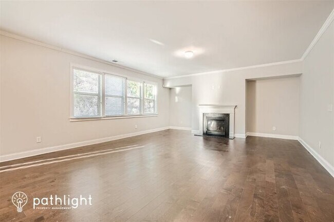 Foto del edificio - 3715 Wartrace Dr, Atlanta, GA, 30331