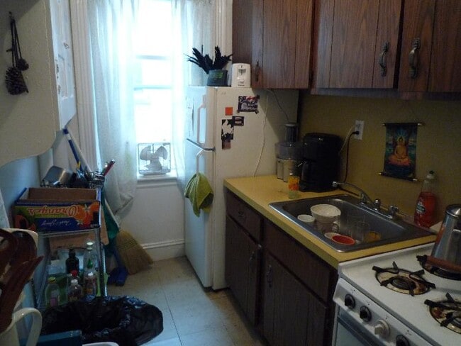 Foto del edificio - 119 Brainerd Rd