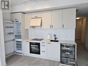 Building Photo - 1 Quarrington Lane