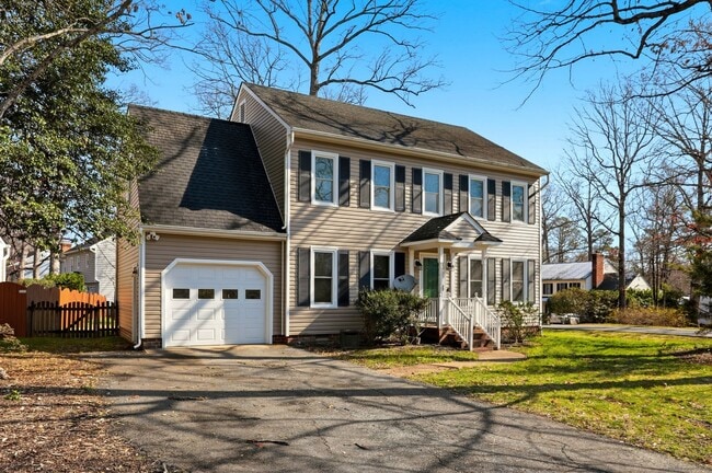 Building Photo - LOVELY 4 BEDROOM HOME IN MONACAN HILLS