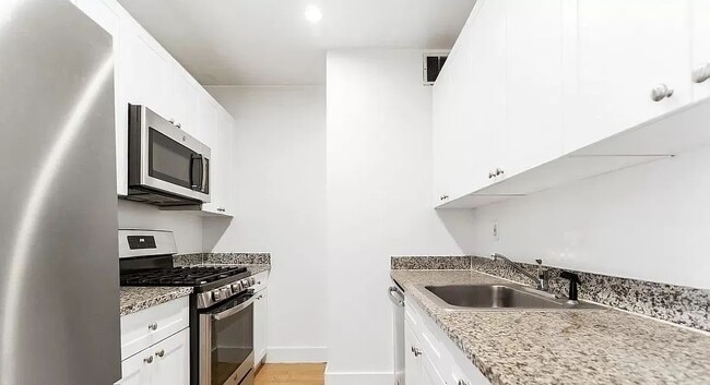 Building Photo - 53 Park Place