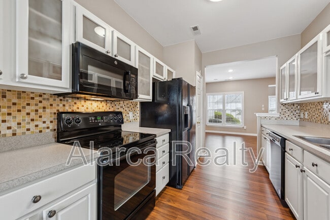 Foto del edificio - 4903 Sunburst Ln