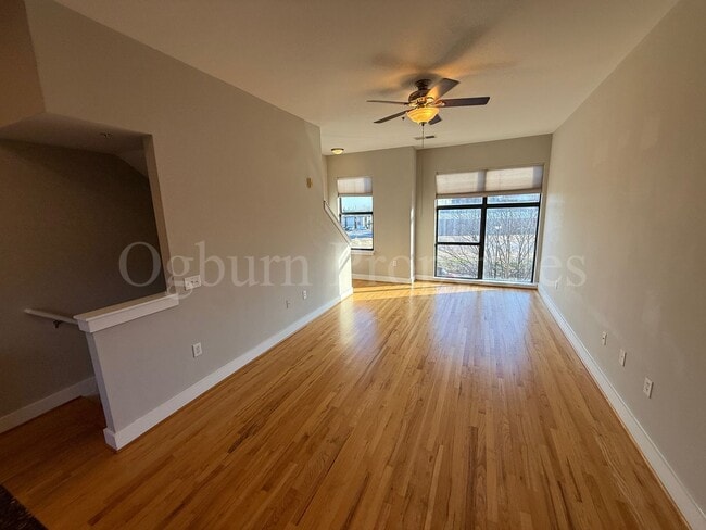 Foto del edificio - 809 Holly Ave NW