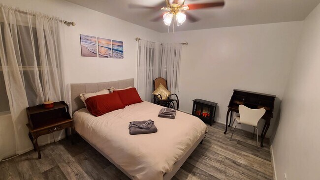 Foto del edificio - 5972 Guthrie Ave