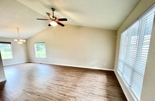 Foto del edificio - 2909 Des Moines Dr