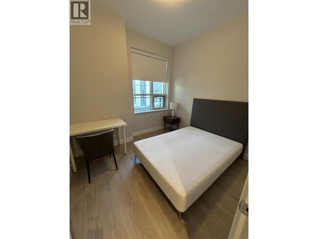 Photo du bâtiment - 5380 Crooked Br Rd