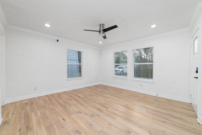 Foto del edificio - 7125 Conley St