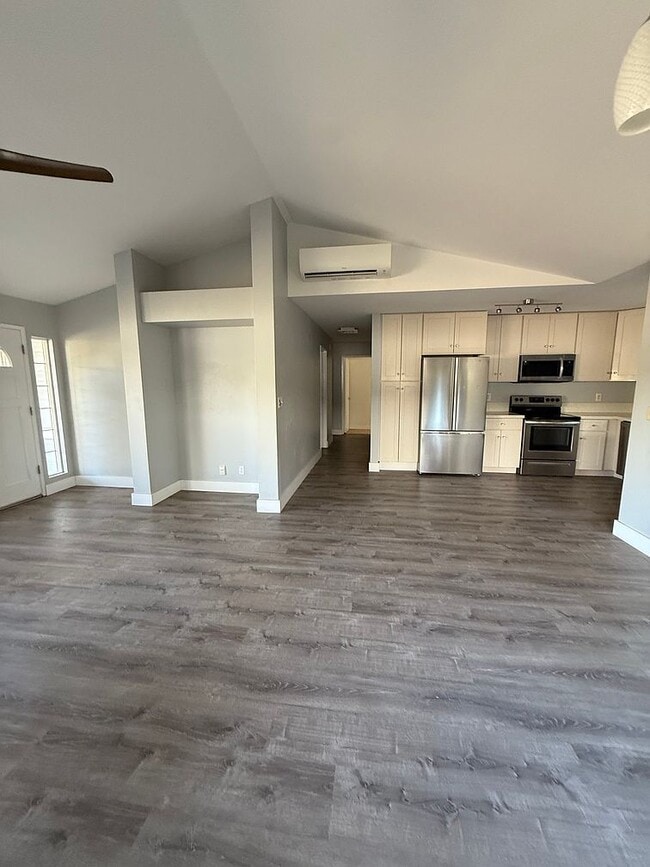 Building Photo - 43 N Laelua Pl