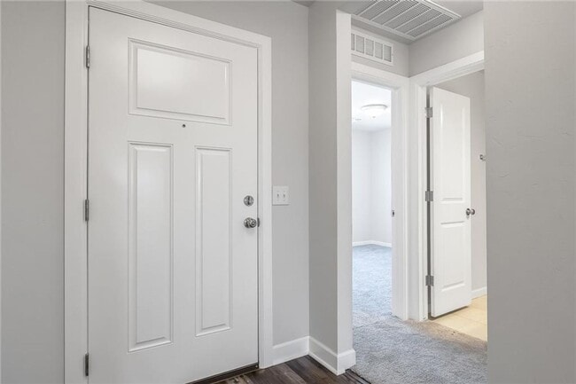 Foto del edificio - 15732 Potomac Dr