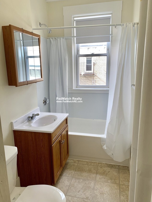 Foto principal - 1175 Boylston St