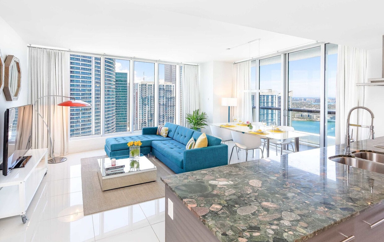 Primary Photo - 485 Brickell Ave