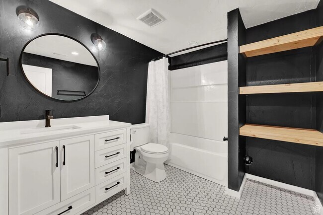 Foto del edificio - 1616 E Maple Way