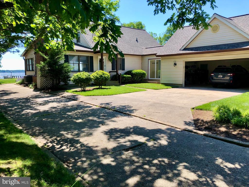 Foto principal - 3730 Thomas Point Rd