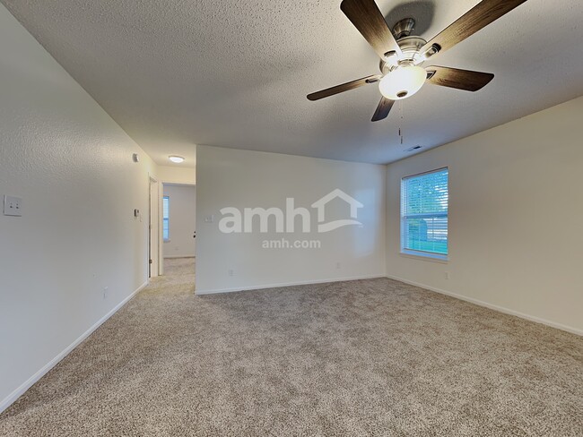 Foto del edificio - 2744 Branigan Creek Blvd