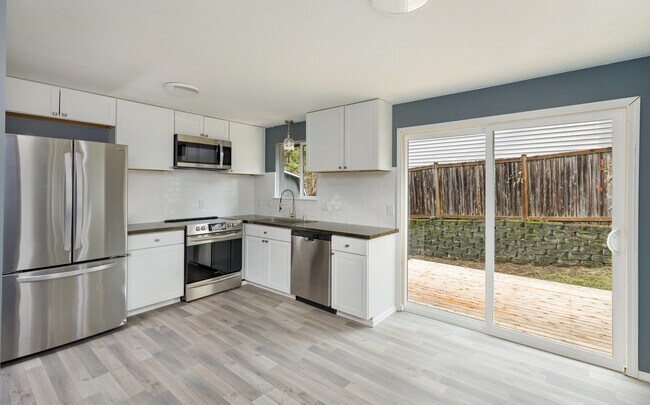 Foto del edificio - 6601 Glenwood Ave