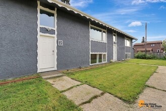 Building Photo - 6500 E 10th Ave