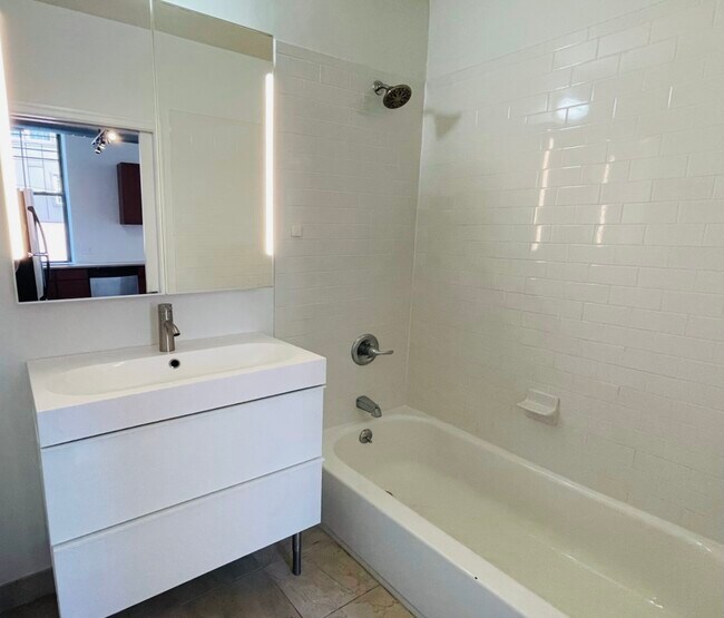 Foto del edificio - 1639 Poplar St