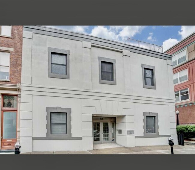 Foto del edificio - 808 Elm St