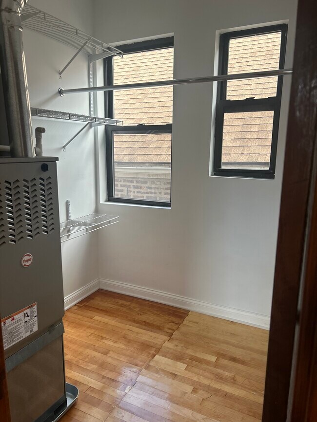 Foto del edificio - 2853 S Kildare Ave