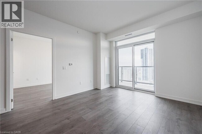 Building Photo - 55 Duke St W