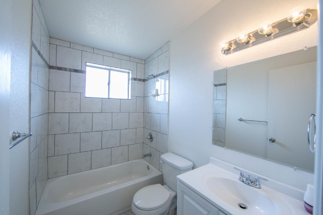 Foto del edificio - 410 3rd St