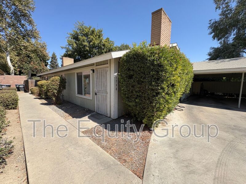 Primary Photo - 1748 E Laura Ave