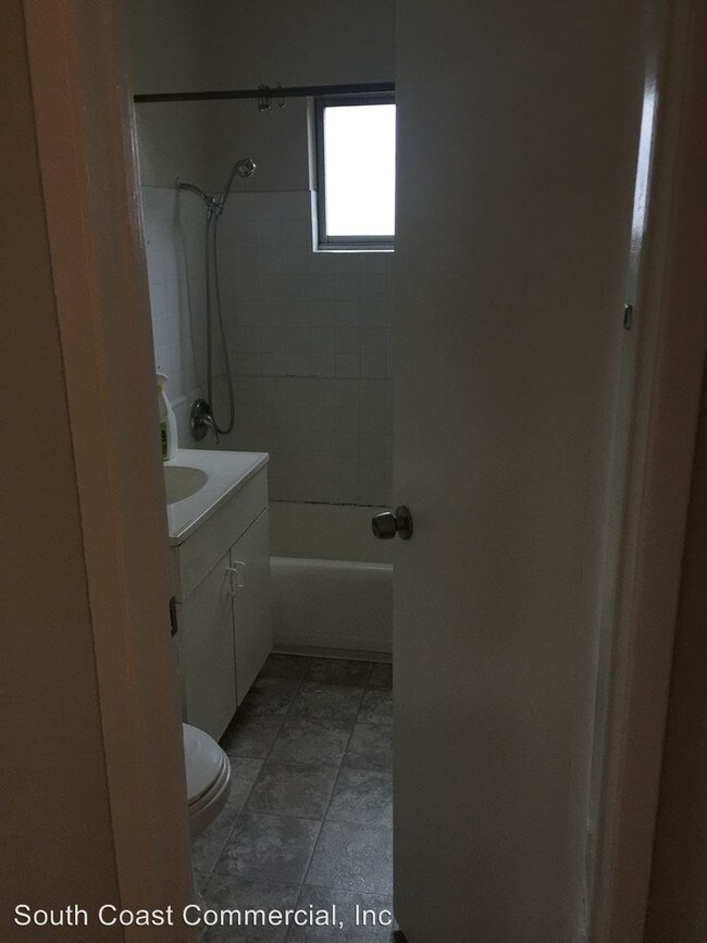 Building Photo - 243 San Jacinto Dr