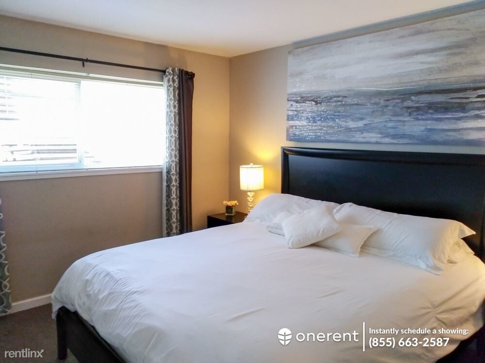 Primary Photo - 2 br, 1 bath Apartment - 8009 Greenridge Dr