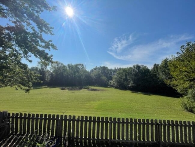 Building Photo - COMING SOON! Gorgeous Walkout Basement Hom...