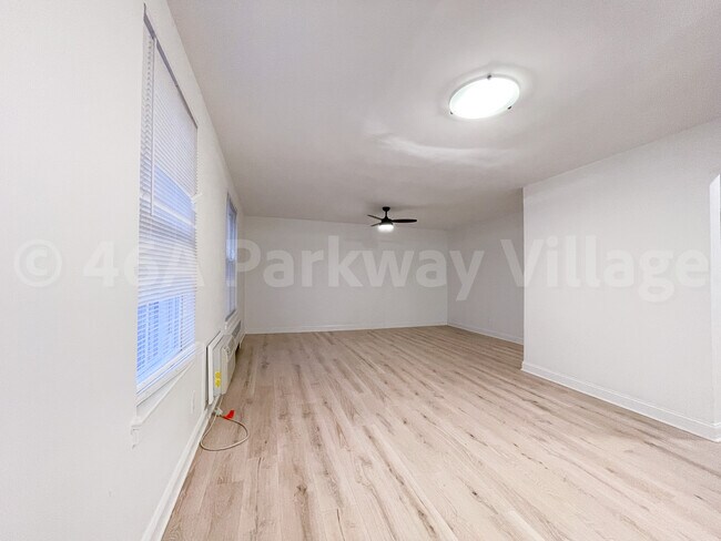 Foto del edificio - 46 Parkway Vlg